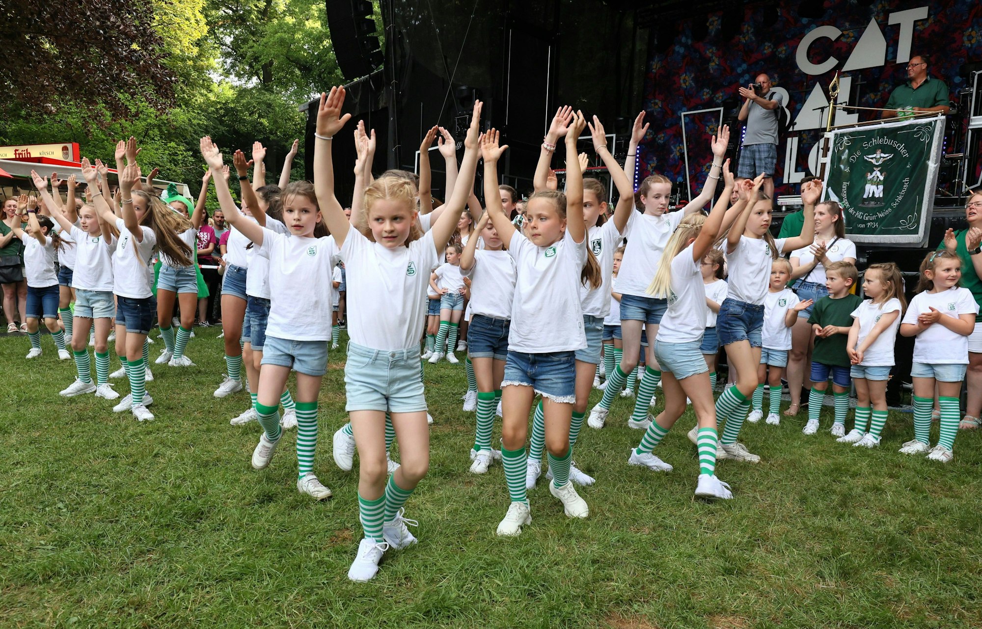 Leverkusen  Volksfest mit Cat Ballou und Schlebuscher Pänz.
Foto: Michael Wand