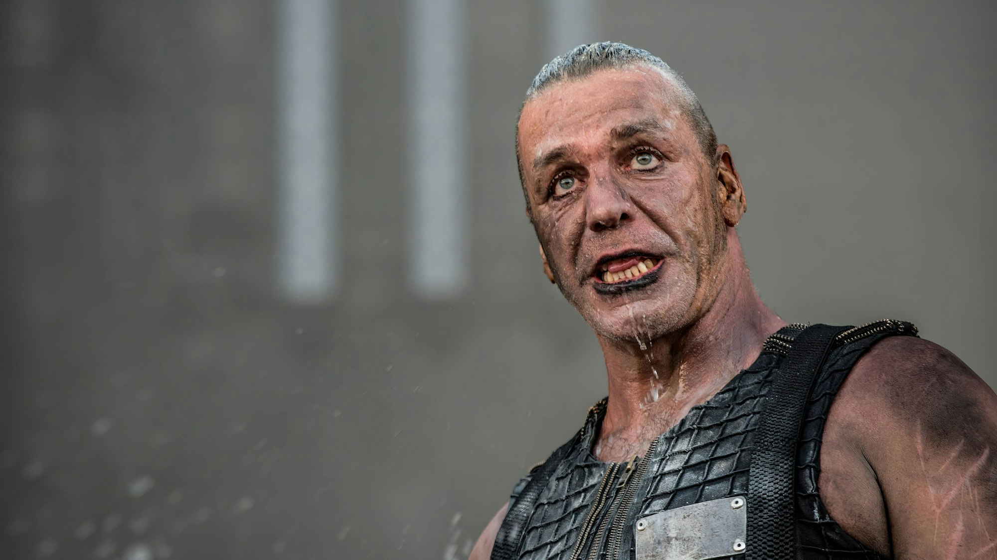 Shelby Lynn will Till Lindemann im Rahmen eines Rammstein-Konzertes während der Show getroffen haben und dabei Sex mit ihm abgelehnt haben. So schildert sie es in ihrem ersten Fernsehinterview. (Archivbild)