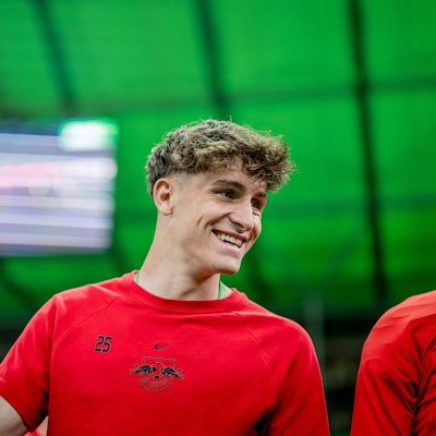 Der 1. FC Köln hat Jonas Nickisch von RB Leipzig verpflichtet.