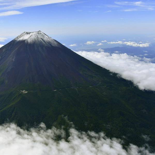 Der Gipfel des Fuji, Japans höchstem Berg. Er ist ein beliebtes Ziel bei Bergsteigern.