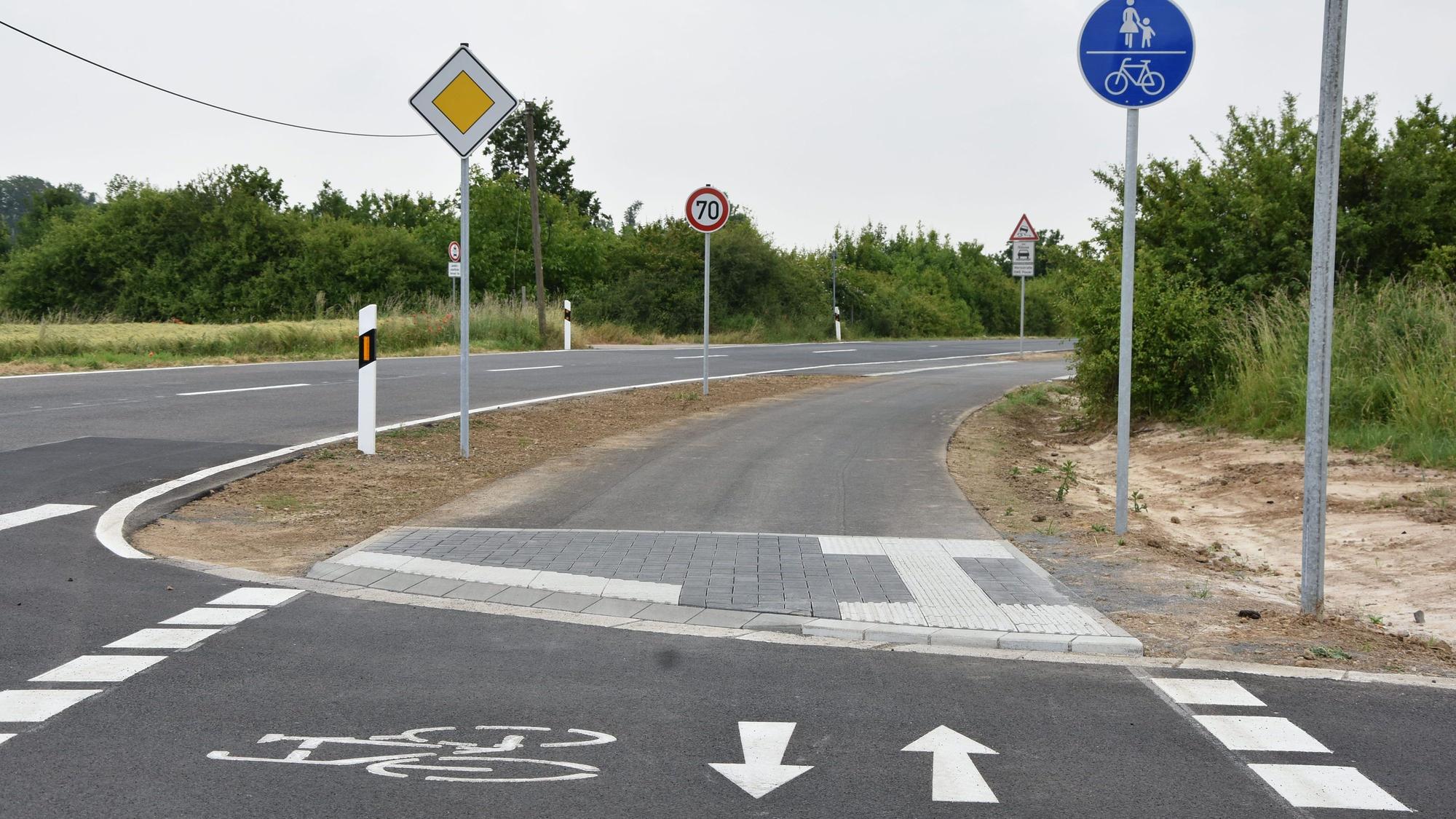 Der neue Radweg entlang der Kerpener Straße.