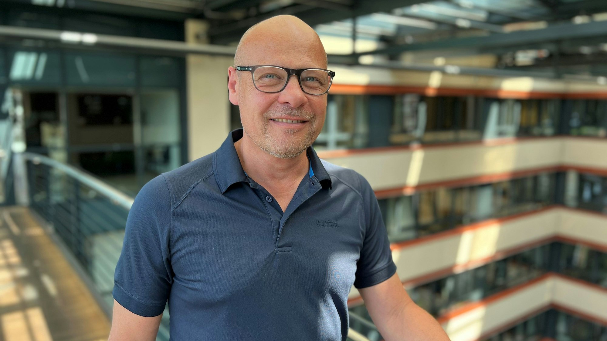 Porträtbild von Dirk Schuster, Kriminaldirektor bei der Polizei Köln