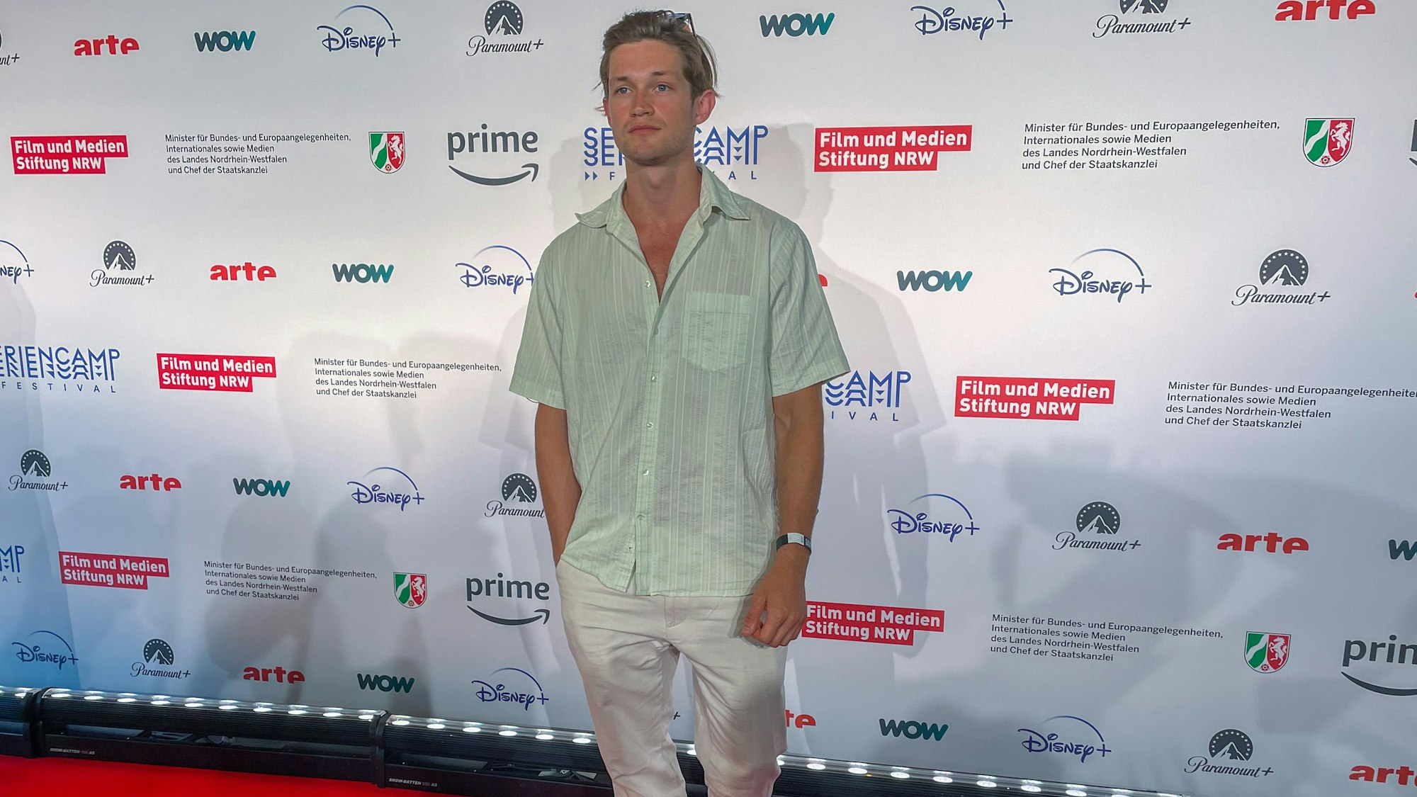 Damian Hardung bei der Eröffnung des Seriencamp-Festivals in Köln.