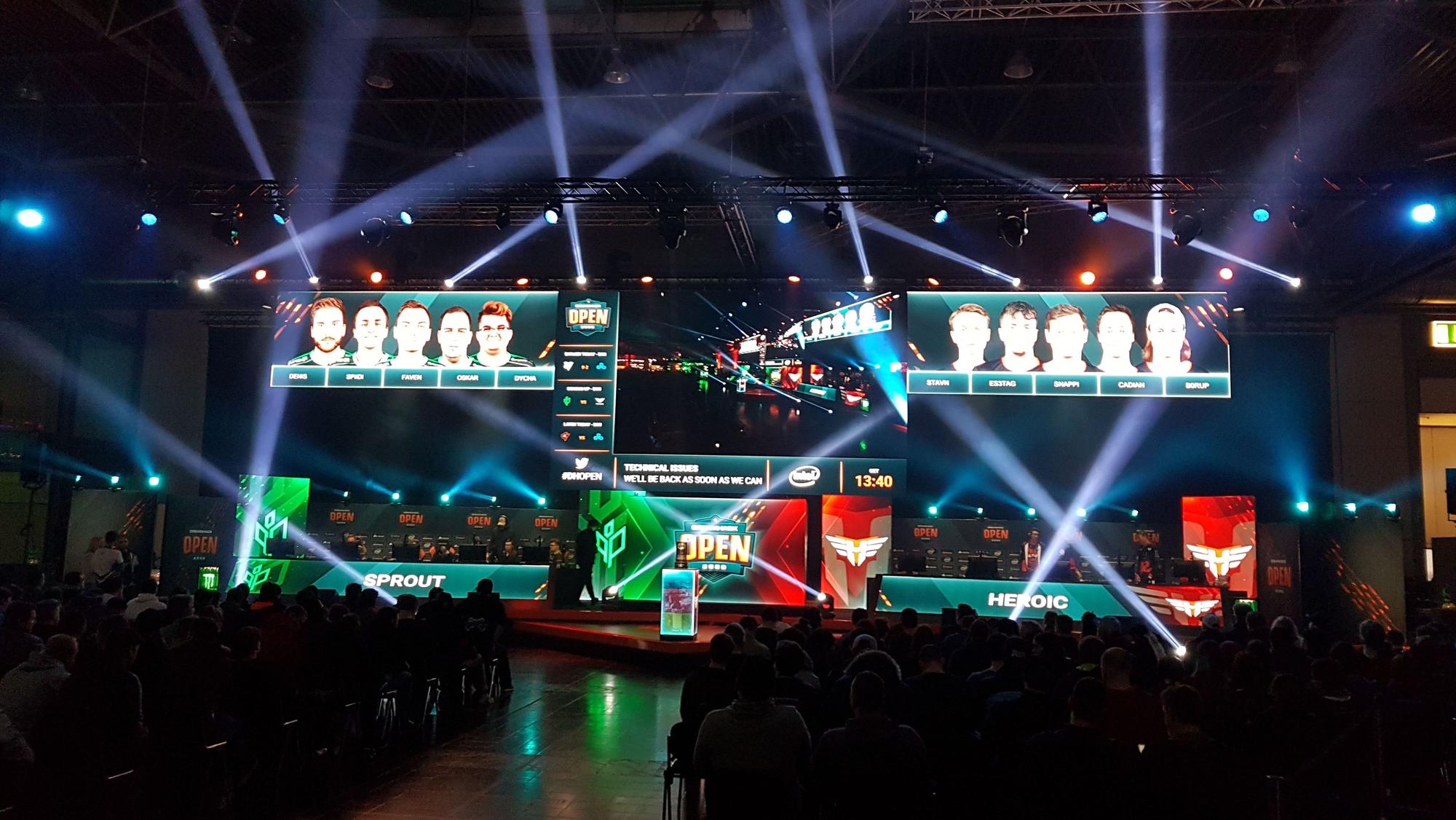Eine Halle der Dreamhack 2020 in Leipzig.