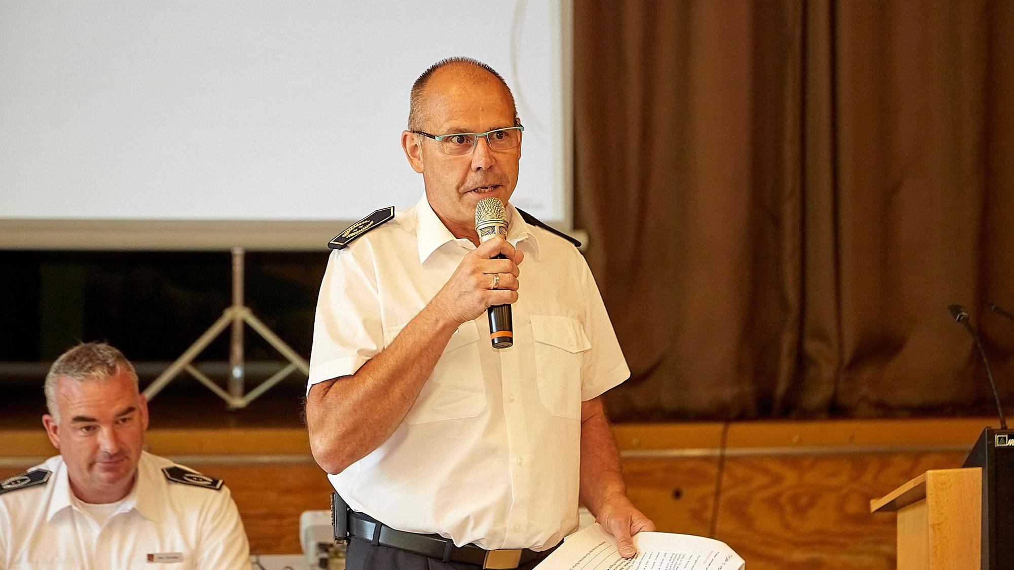 Das Bild zeigt den Euskirchener Kreisbrandmeister Peter Jonas.