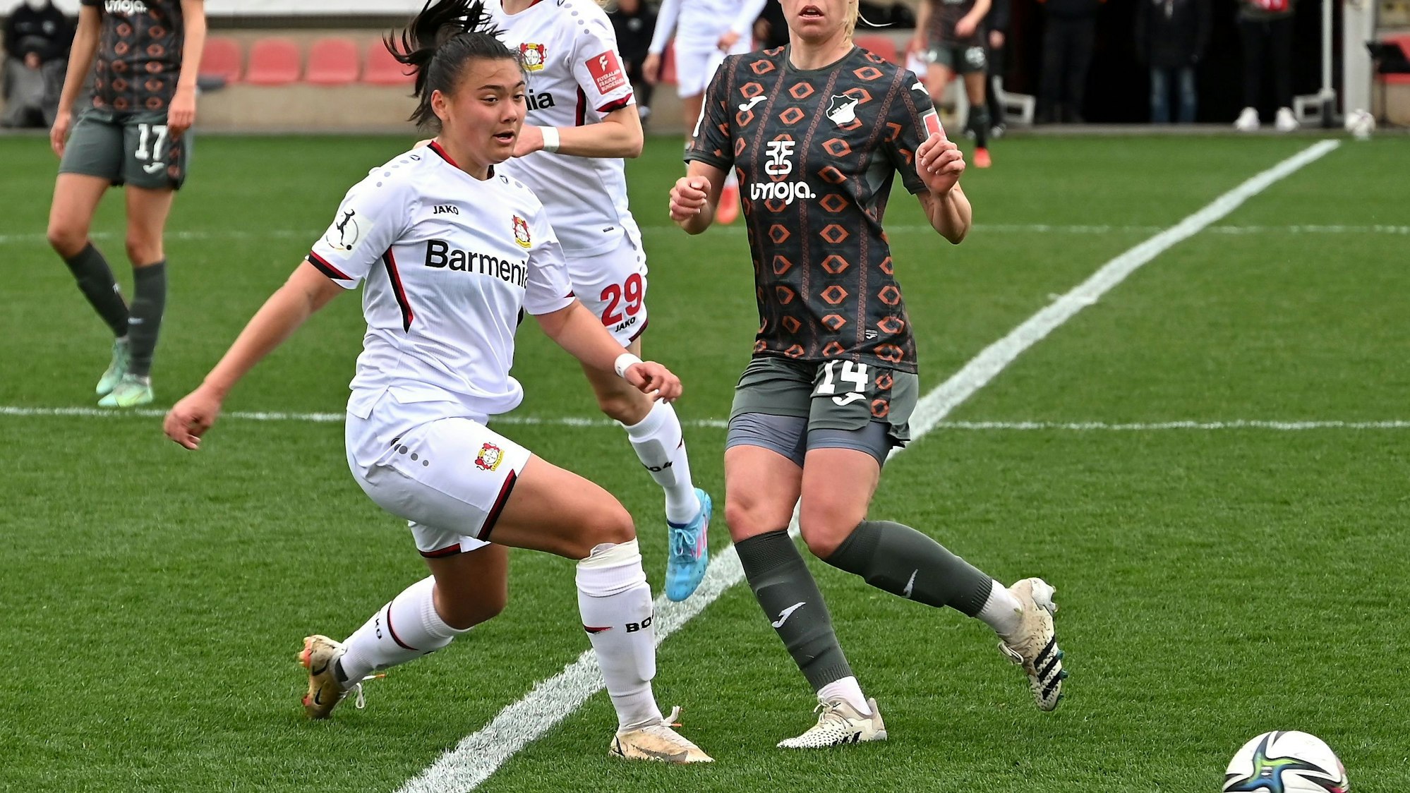 03.04.2022, Fussball-Bayer-Hoffenheim
links: Ria Clara Fröhlich (Bayer)
Foto: Uli Herhaus