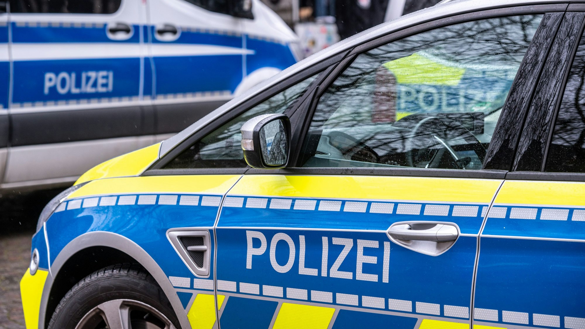 Polizeifahrzeuge (Symbolbild)