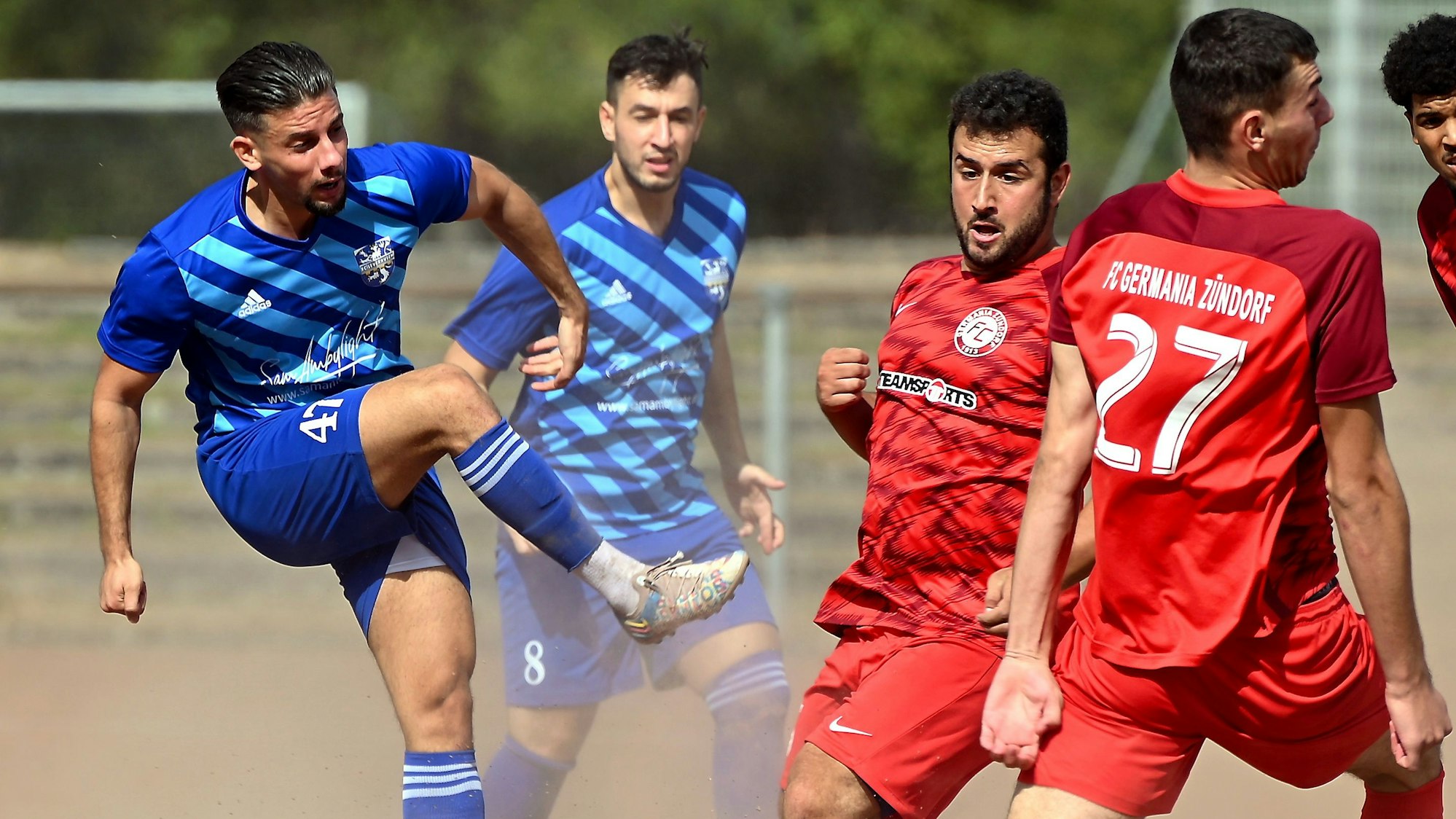 04.09.2022, Fussball-FC Leverkusen - Zündorf
links: Georg Shkri (Leverkusen)
Foto: Uli Herhaus