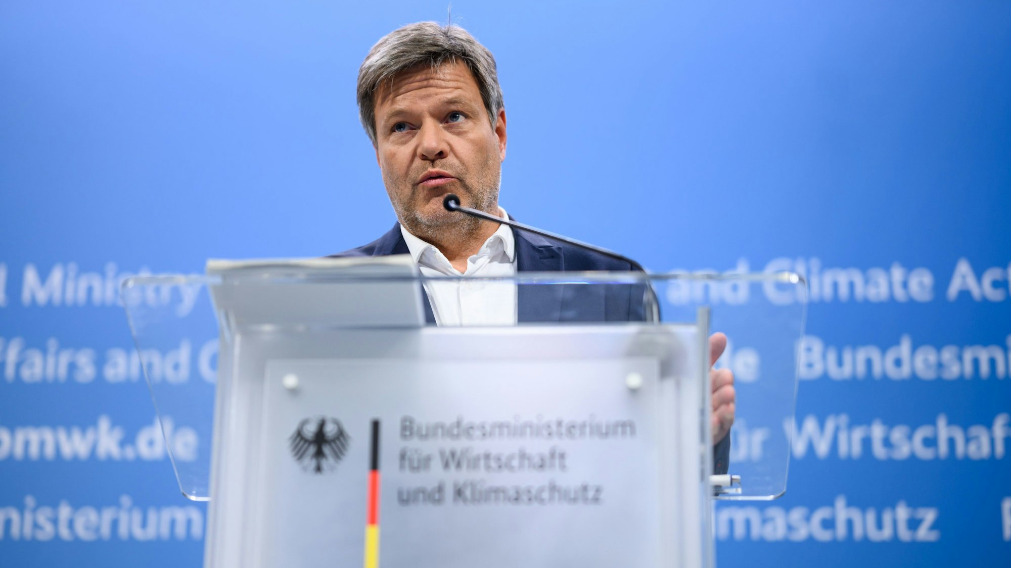 Robert Habeck (Bündnis 90/Die Grünen), Bundesminister für Wirtschaft und Klimaschutz, sieht das Vorgehen der Polizei gegen die „Letzte Generation“ kritisch (Archivbild)