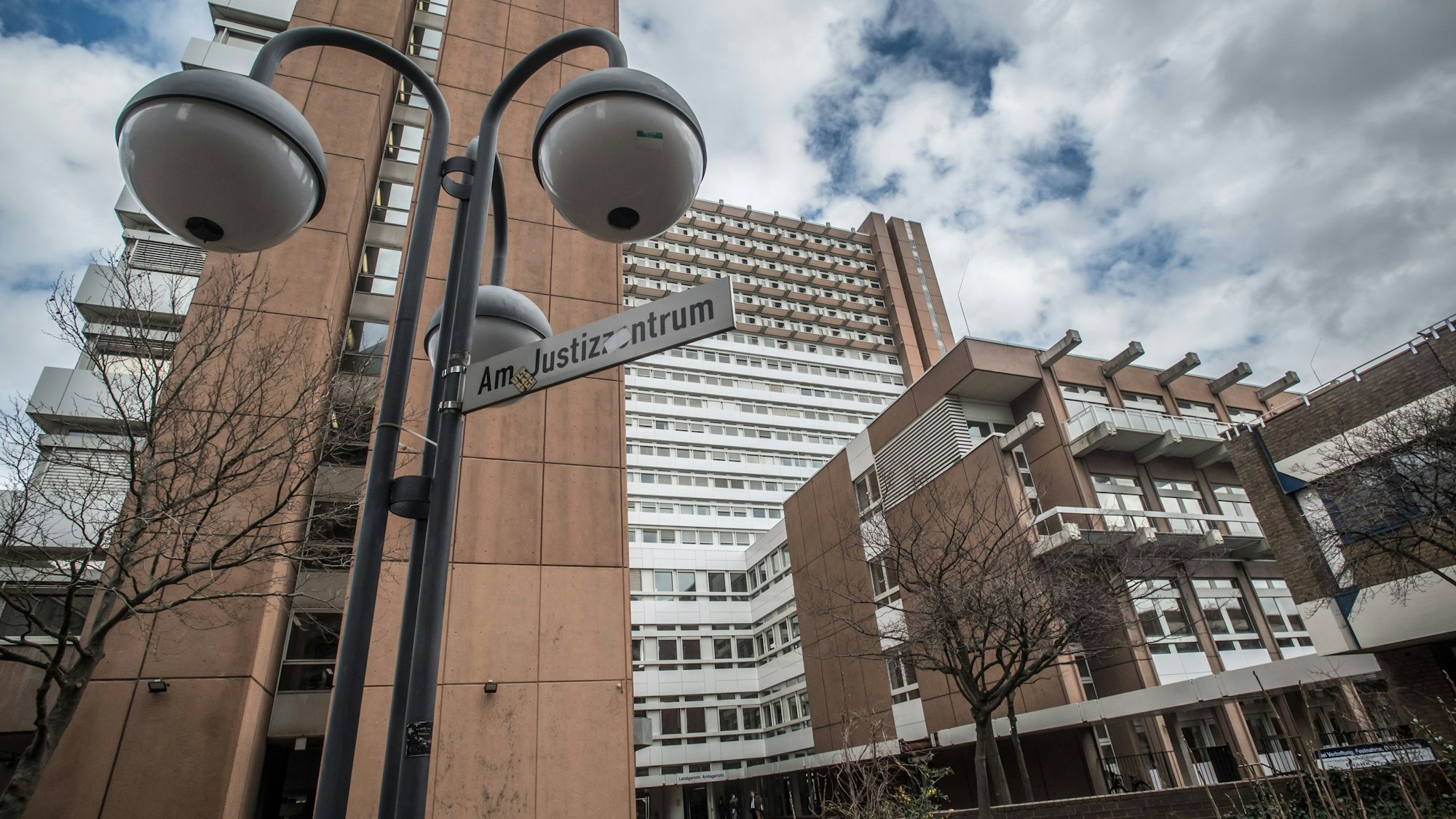 Das Kölner Landgericht an der Luxemburger Straße. Foto: Ralf Krieger