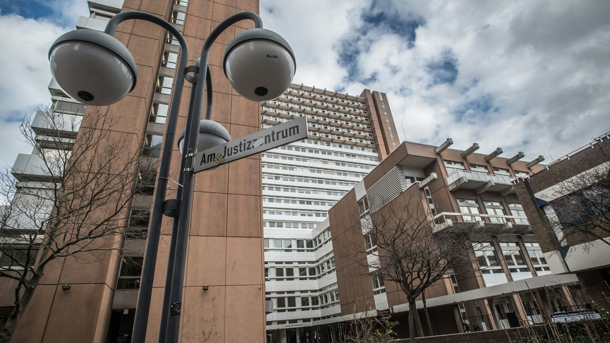 Das Kölner Landgericht an der Luxemburger Straße. Foto: Ralf Krieger