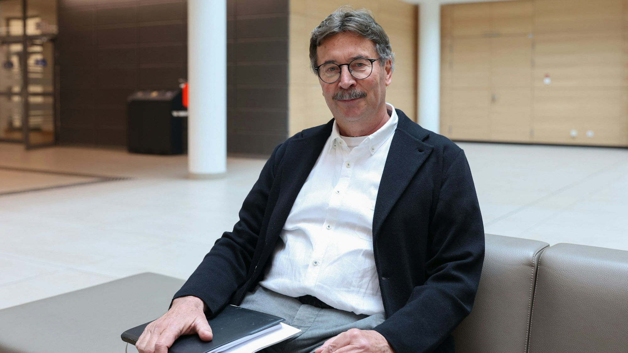 Wie ist es an einer klinischen Studie teilzunehmen? Patient Manfred Heinen berichtet.