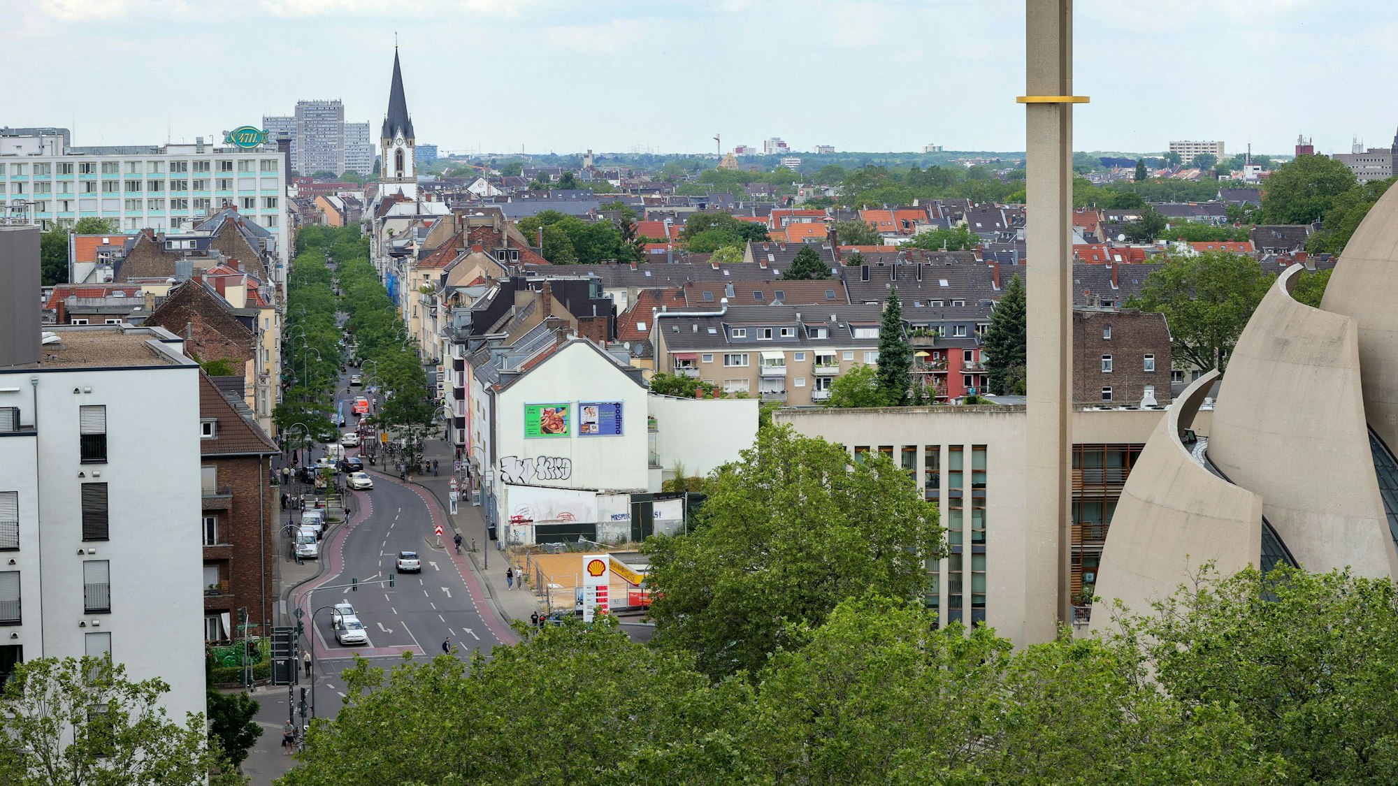 Blick von oben auf die Venloer Straße