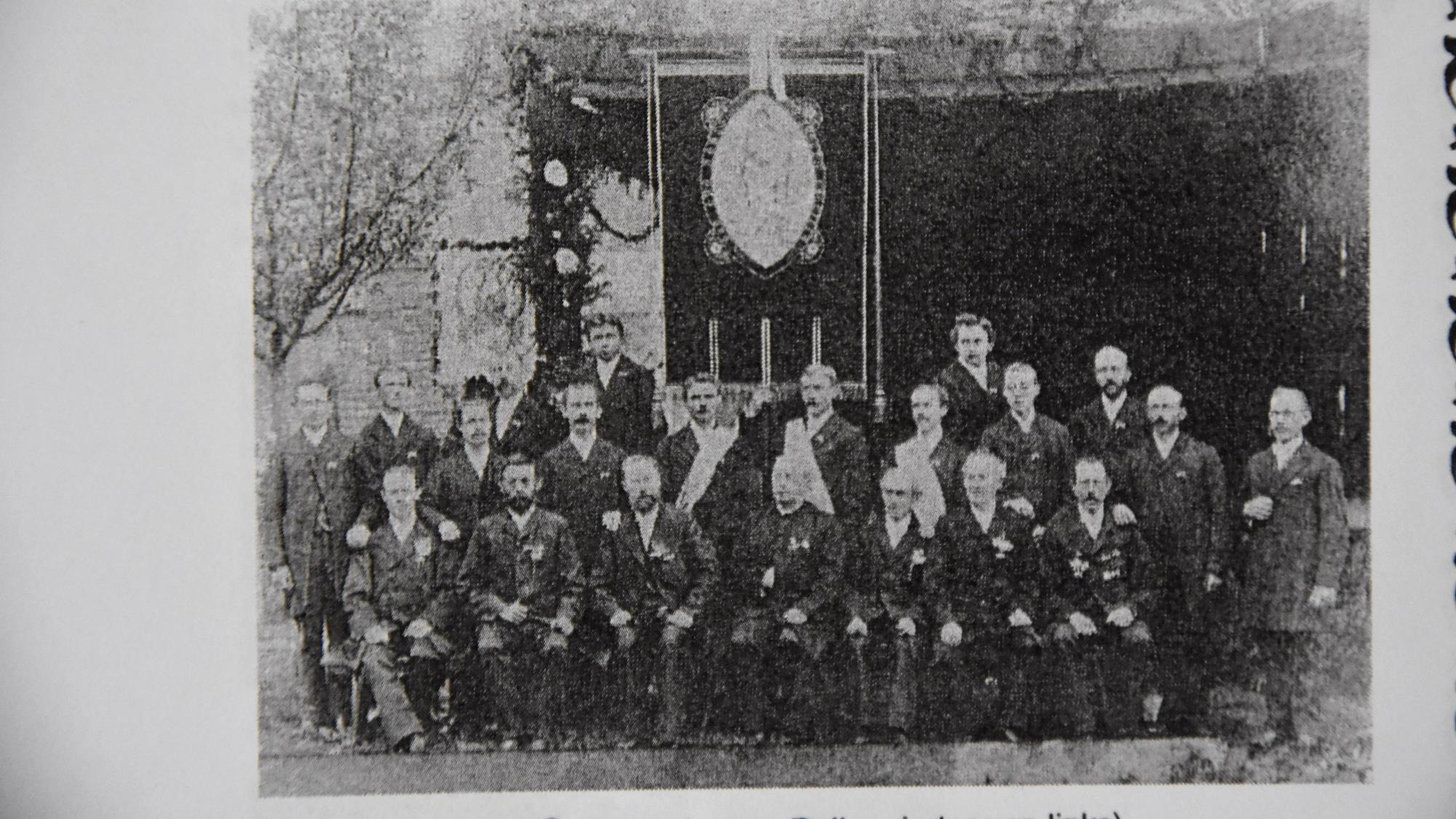 Mitglieder des Kirchenchors im Jahr 1898.