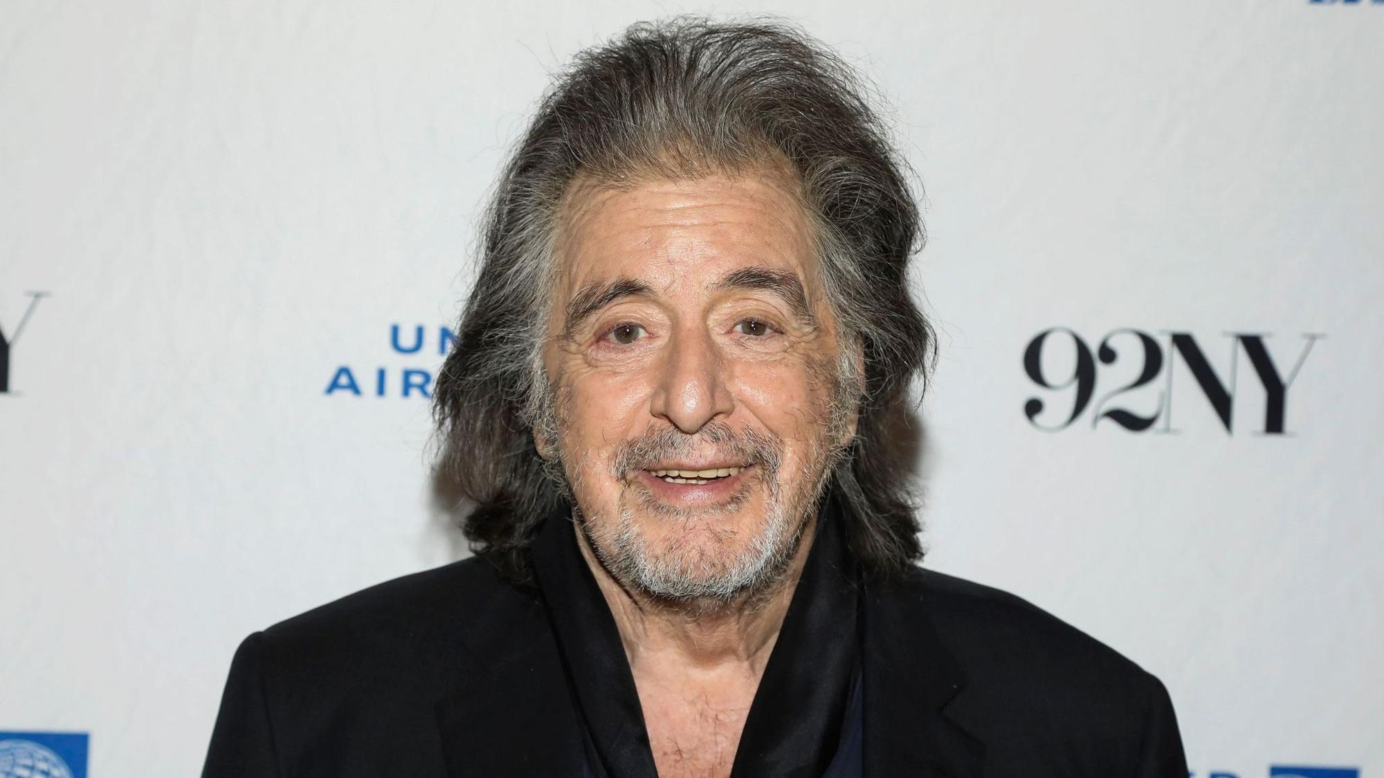 Der Schauspieler Al Pacino ist wieder Vater geworden.
