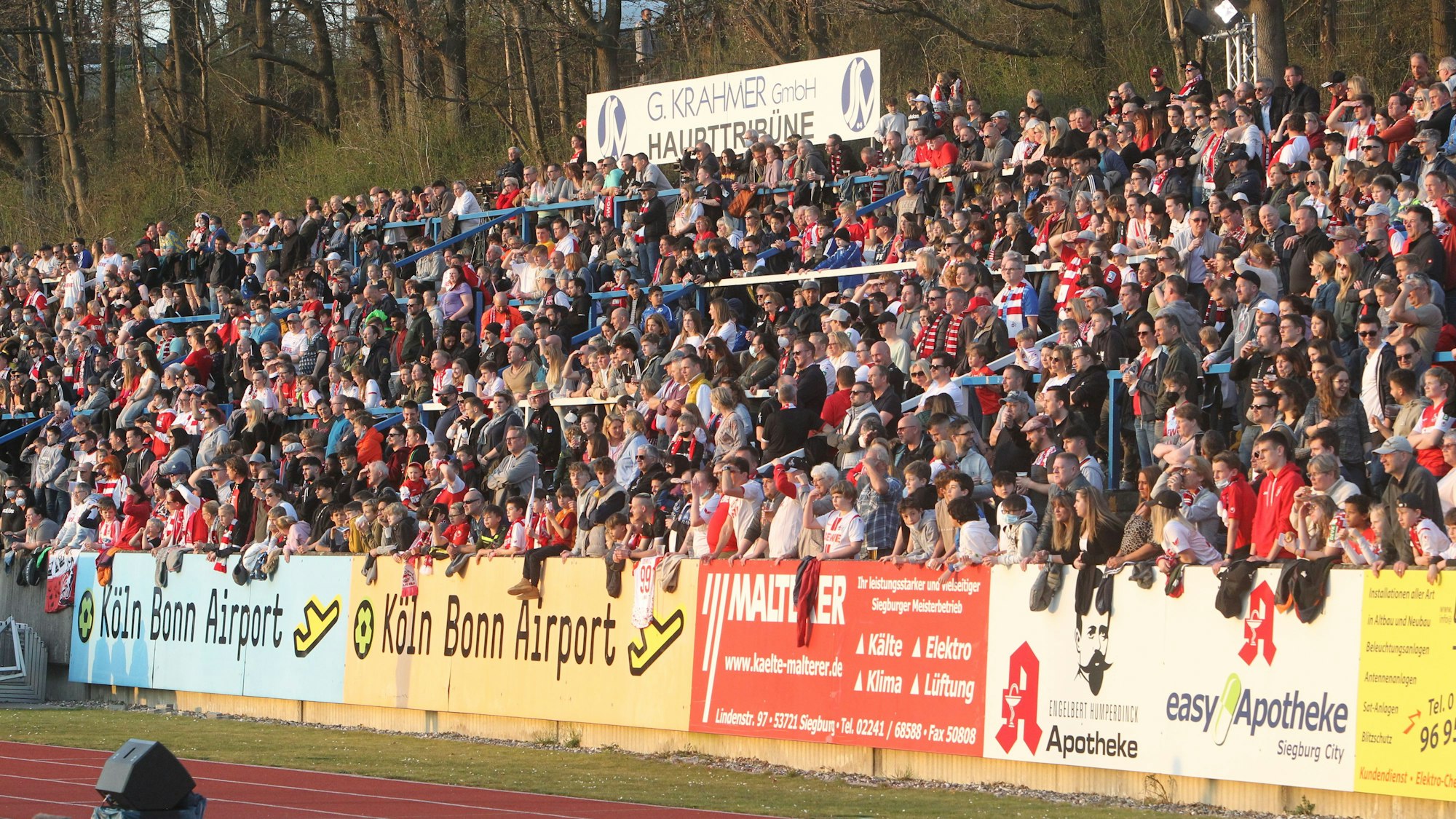 Siegburger SV 04 gegen den 1. FC Köln