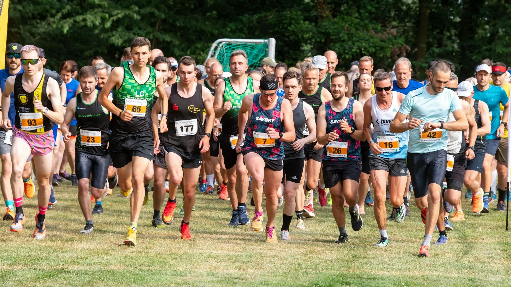Das Bild zeigt den Start beim Eifelcup in Kreuzweingarten