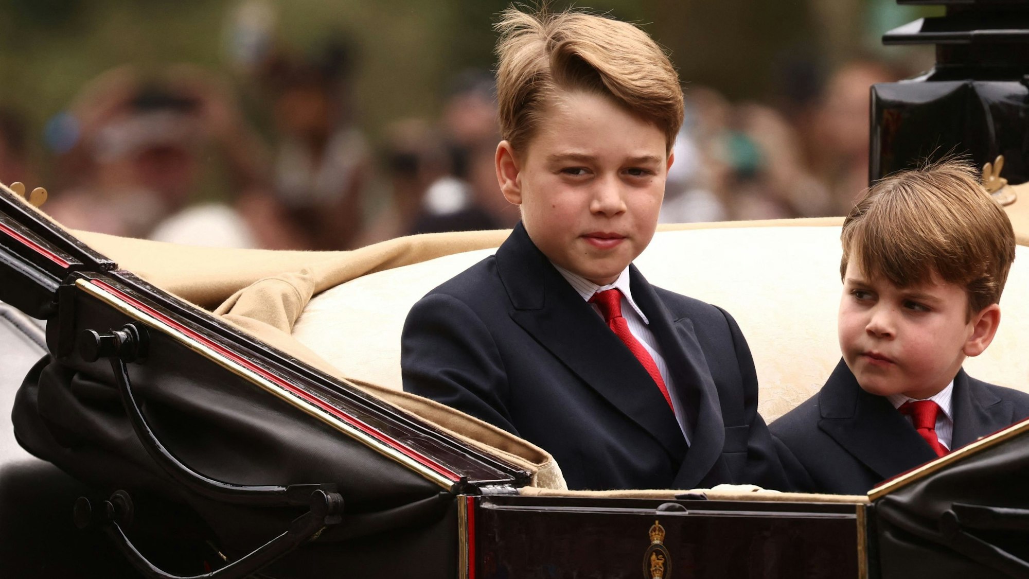 Prinz George von Wales und der britische Prinz Louis von Wales.