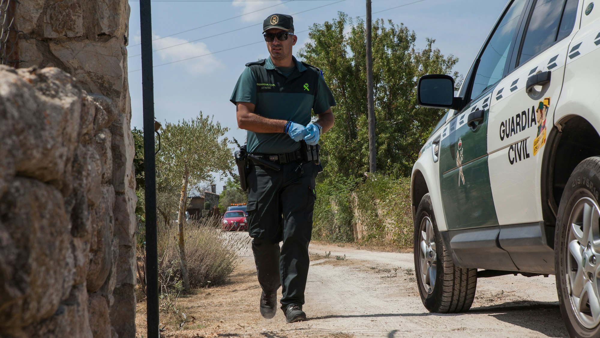 Ein Mitglied der Polizeieinheit „Guardia Civil“.