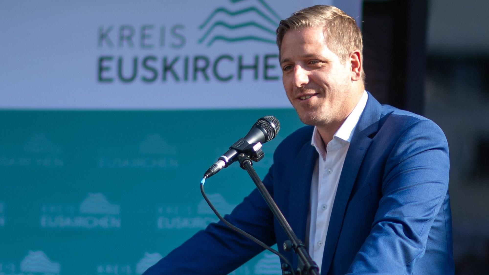 Markus Ramers am Rednerpult.