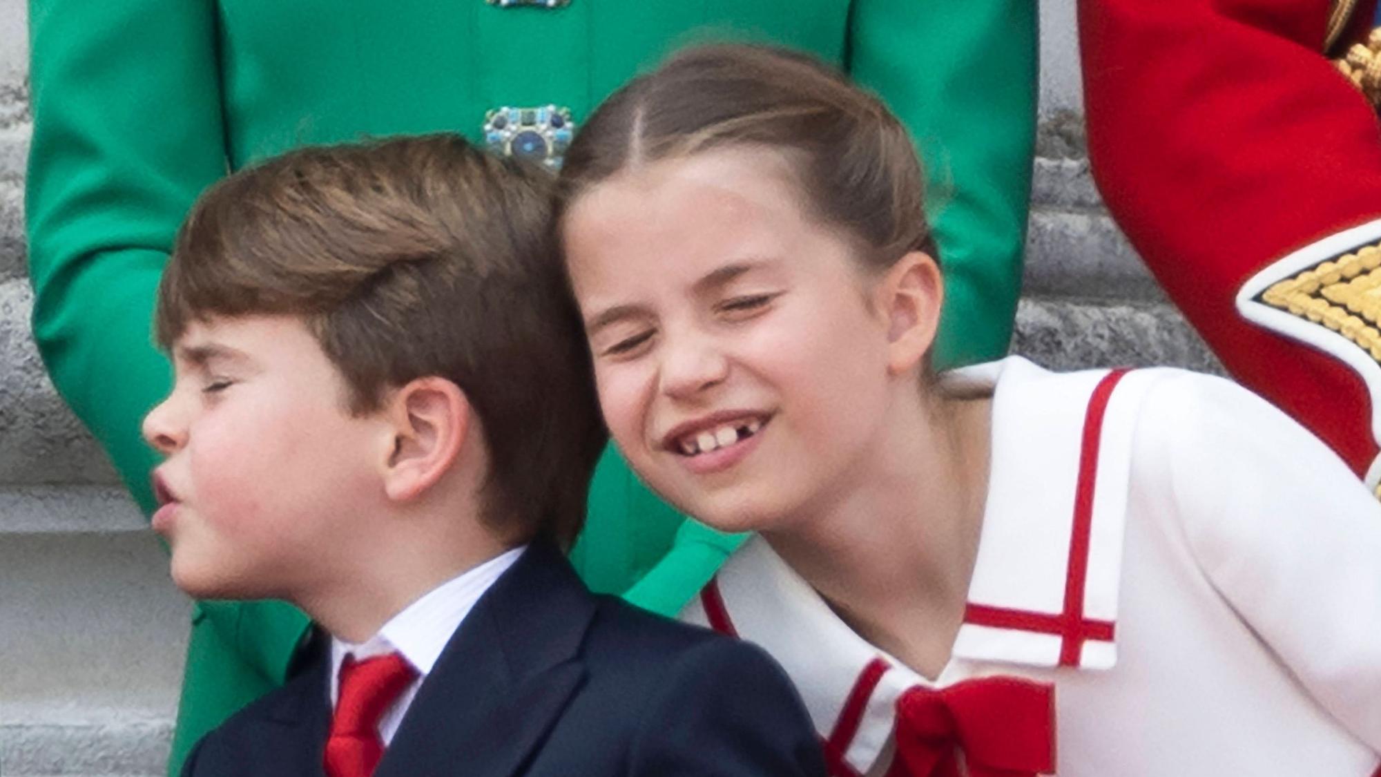 Prinz Louis und seine Schwester Prinzessin Charlotte.