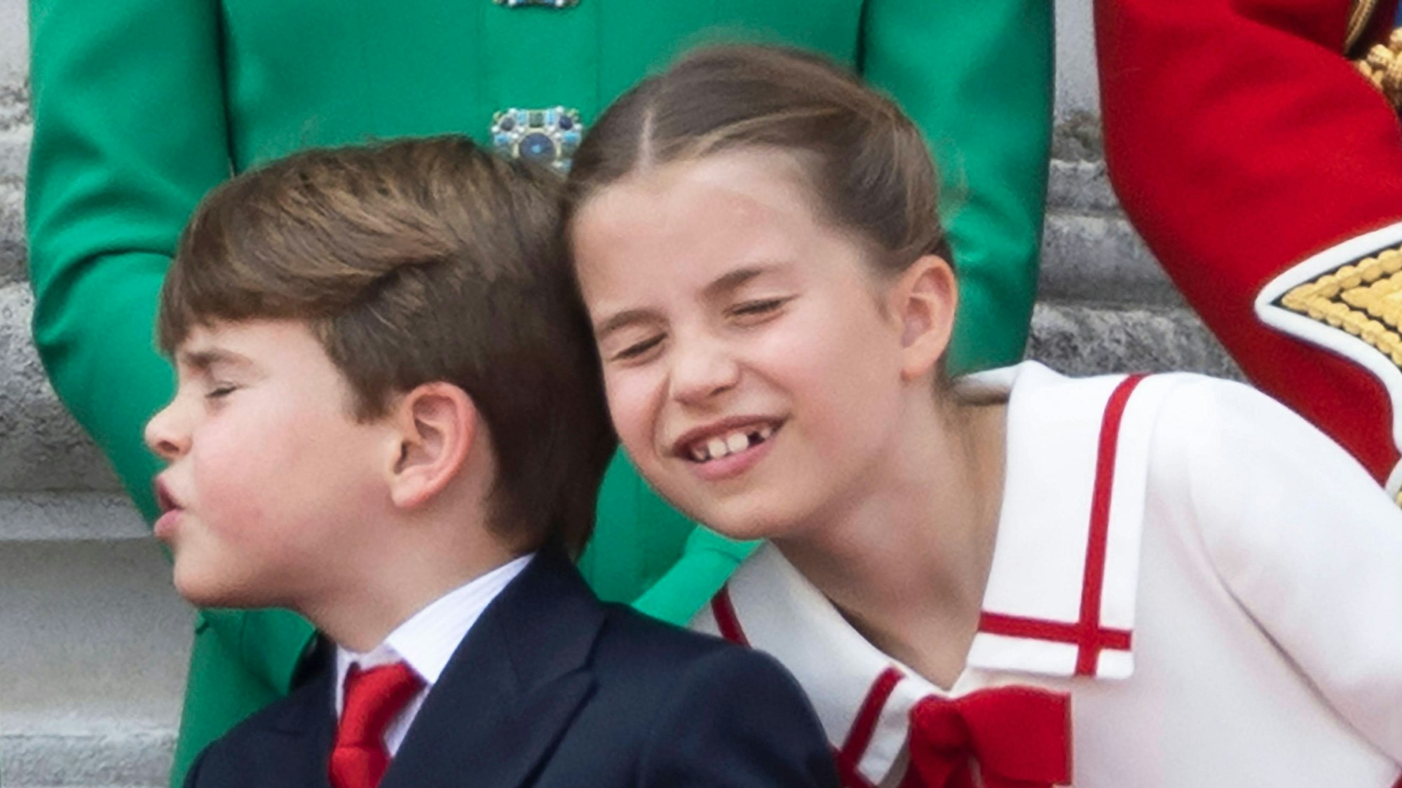 Prinz Louis und seine Schwester Prinzessin Charlotte.