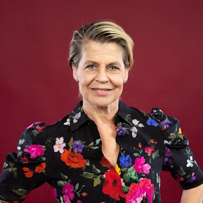 26. Oktober 2019, USA, Los Angeles: Linda Hamilton, Schauspielerin, steht im „Four Seasons Hotel“ Beverly Hills anlässlich ihres Films „Terminator: Dark Fate“.