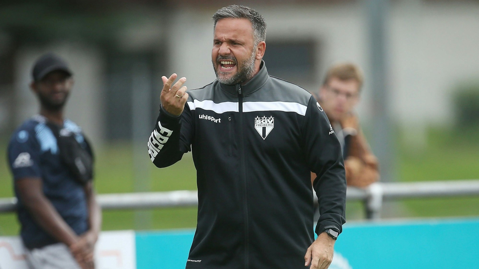 Trainer Evangelios Sbonias Freibg . SGV Freiberg FV Ravensburg . Freiberg, GER,11.09.2021 ,Fussball Oberliga Baden-Württemberg 2021/2022.. *** Coach Evangelios Sbonias Freibg SGV Freiberg Sport FV Ravensburg Freiberg, GER,11 09 2021 ,Football Oberliga Baden Württemberg 2021 2022