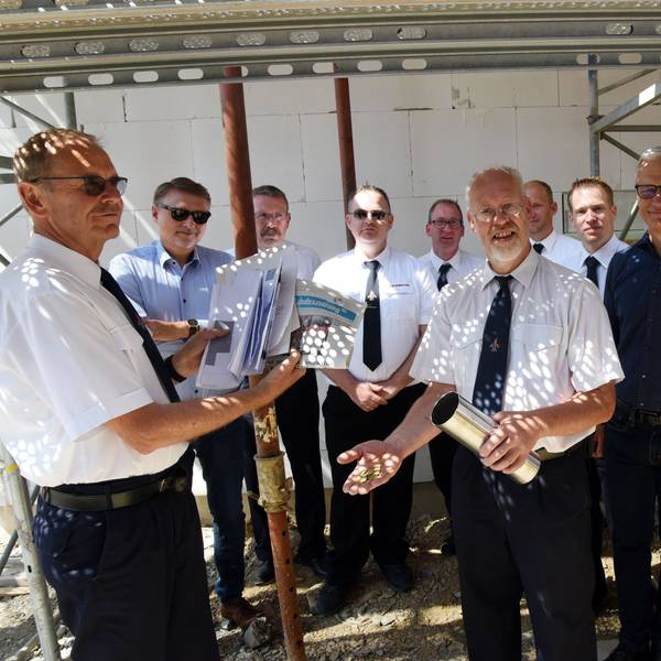 Grundsteinlegung Neues Feuerwehrgeraetehaus in Frielingsdorf Scheel