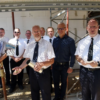 Grundsteinlegung Neues Feuerwehrgeraetehaus in Frielingsdorf Scheel