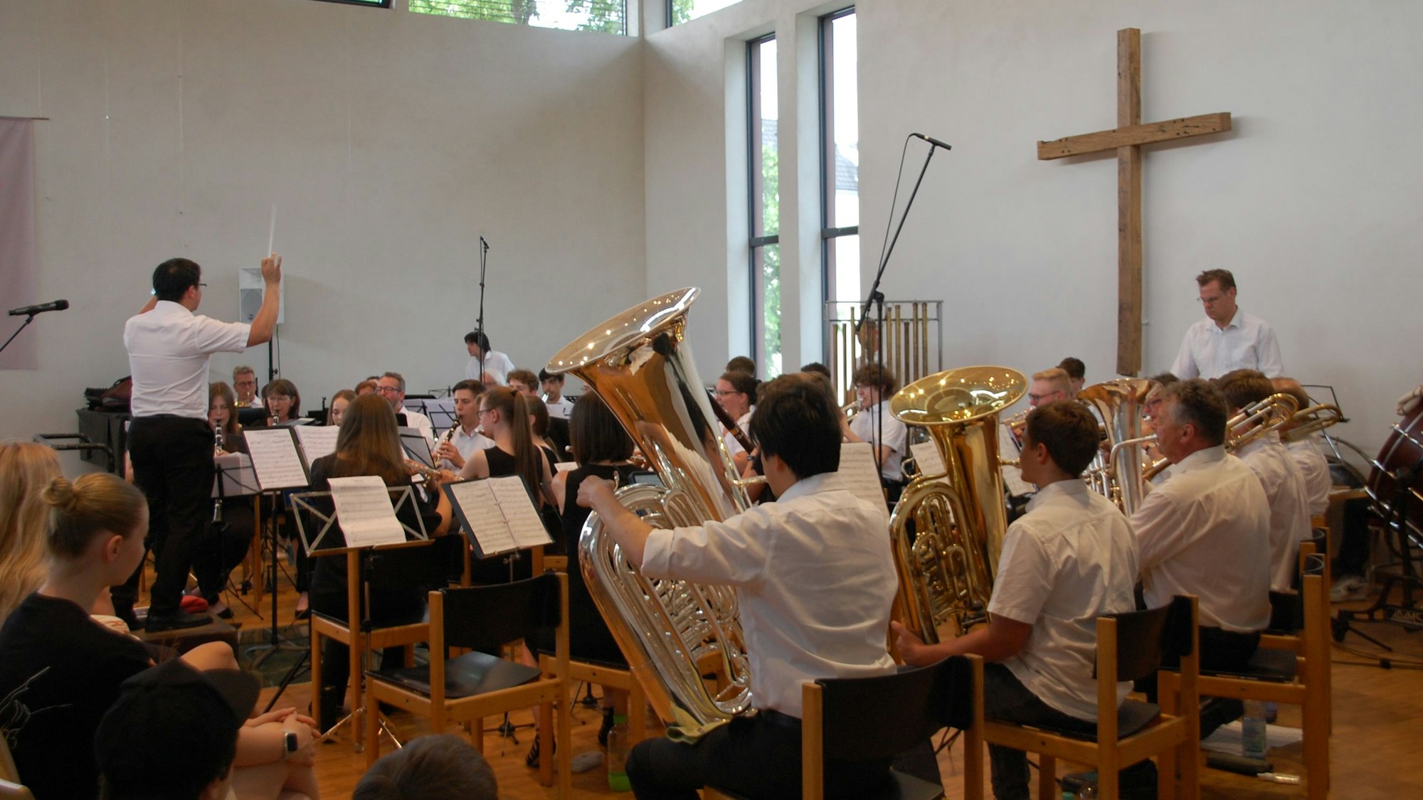 Instrumentvorstellung, Flaschenkonzert und Star Wars - der Orchesterverein Hilgen (OVH) hatte am vergangenen Sonntag mit einem abwechslungsreichen Programm zum Konzert eingeladen.