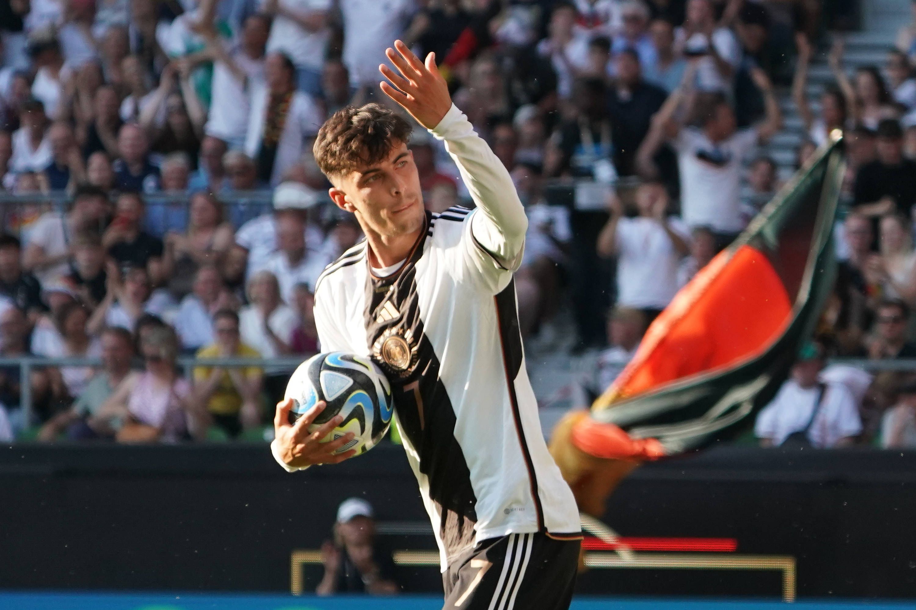 Nationalspieler Kai Havertz will weiter in der Premier League spielen.