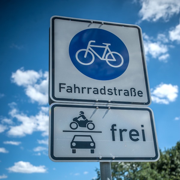 Ein Fahrradstraßen-Schild