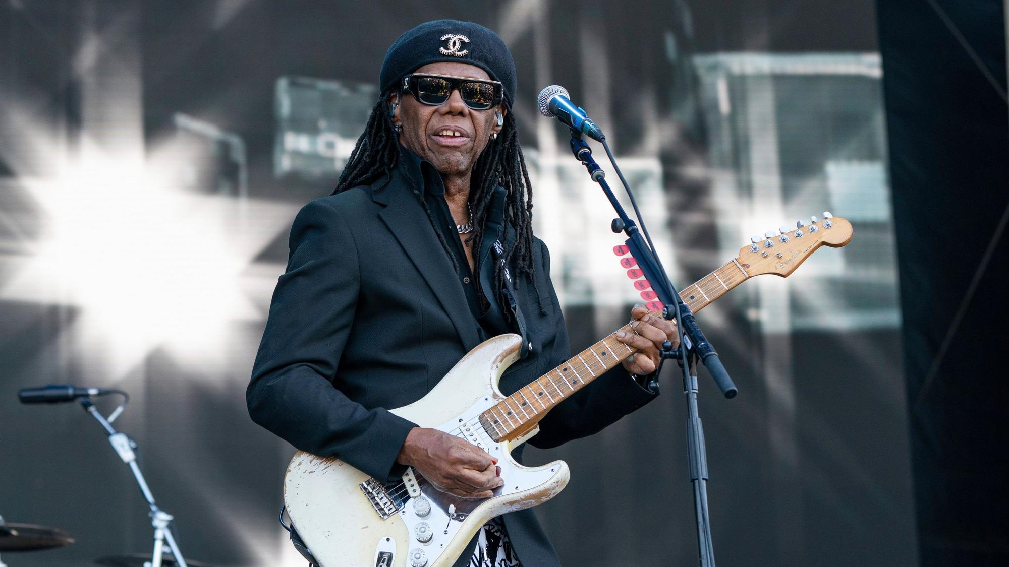 Nile Rodgers von Nile Rodgers & Chic tritt am zweiten Tag des BottleRock Napa Valley Music Festival am Samstag, 27. Mai 2023, auf der Napa Valley Expo in Napa, Kalifornien, auf.