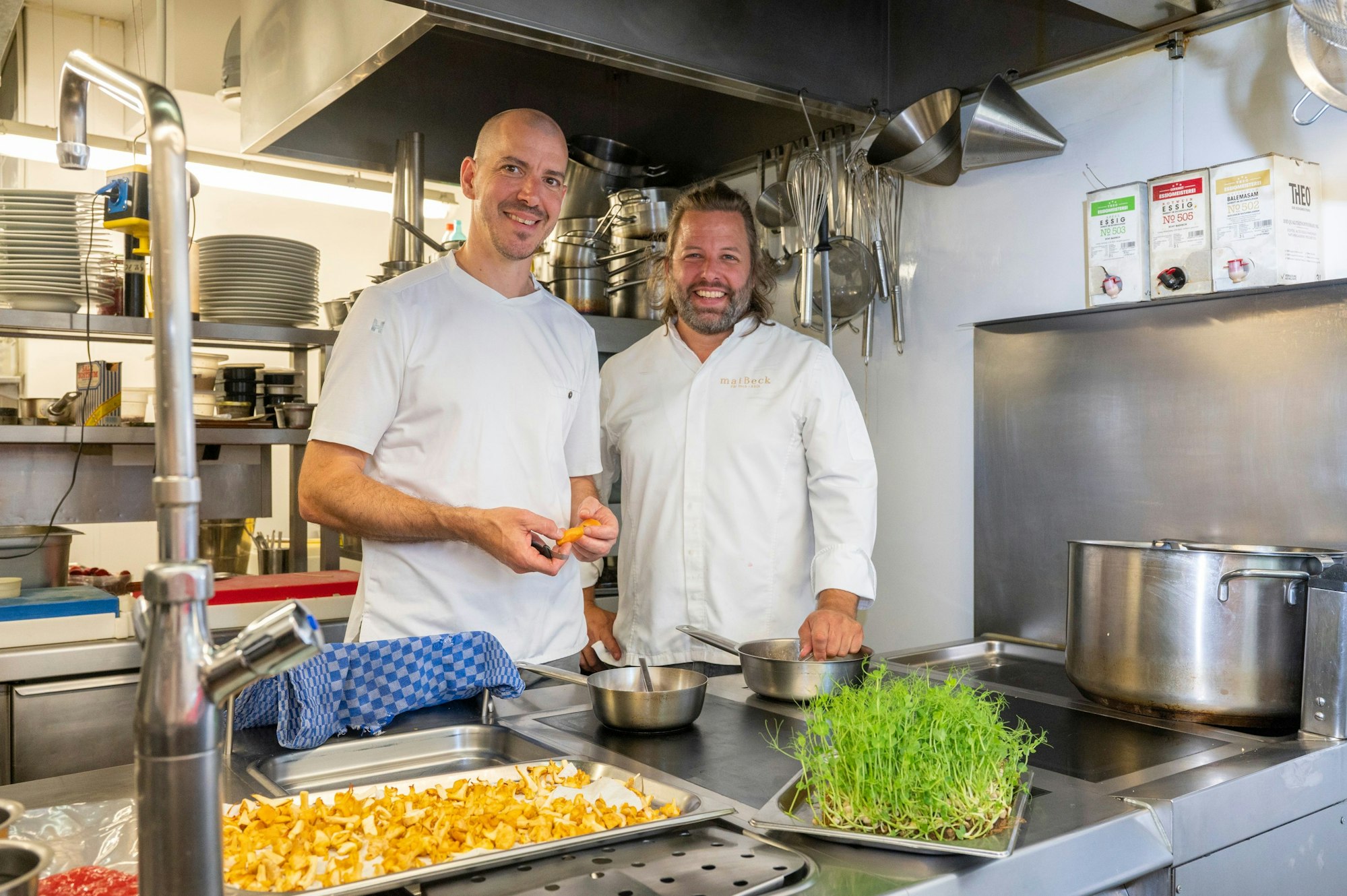 14.06.2023, Köln: Jan C. Maier & Tobias Becker sind die Köche. Das Sommermenü im Maibeck. Foto: Uwe Weiser