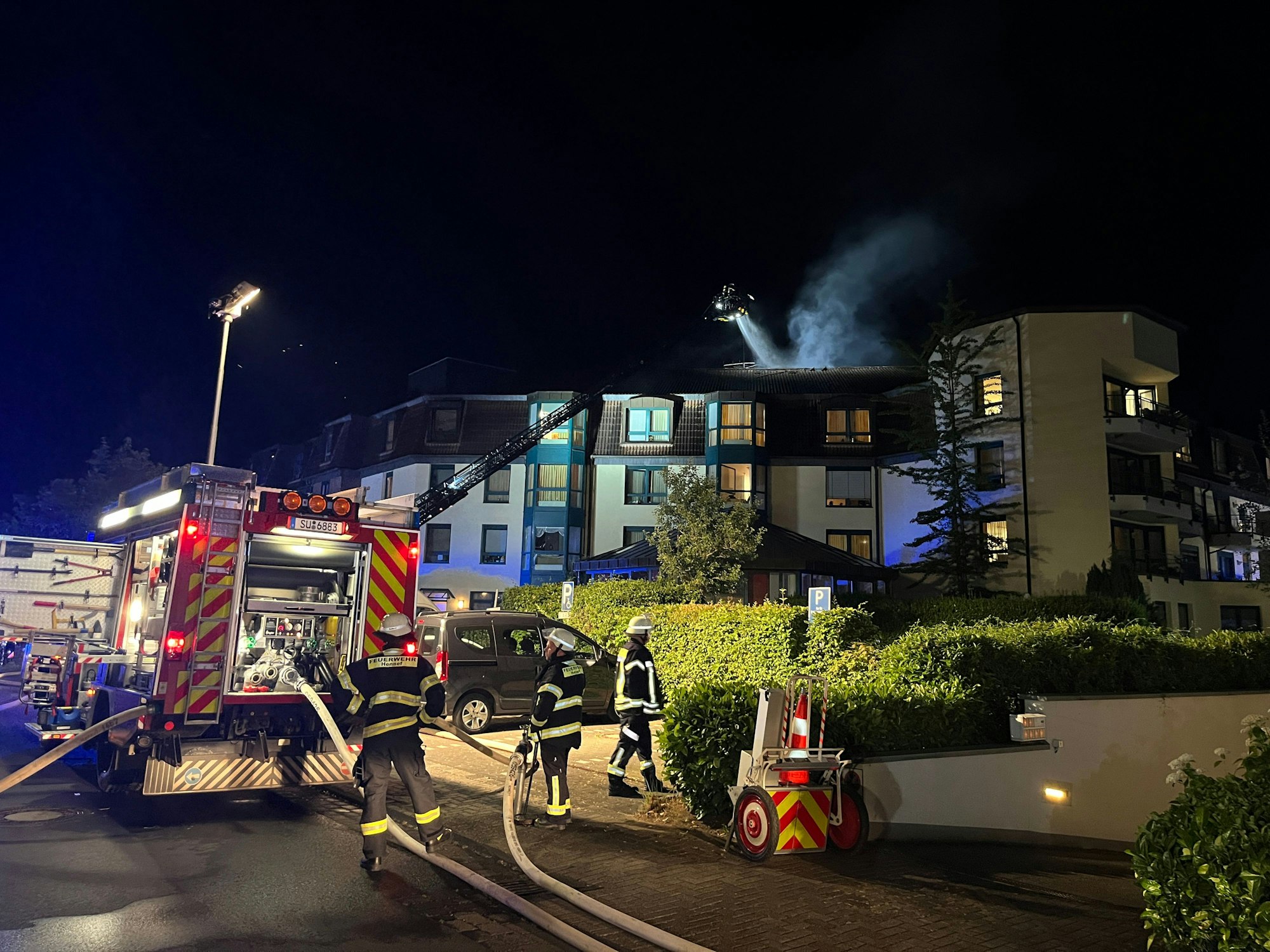 Die Feuerwehr im Einsatz am Seniorenheim.