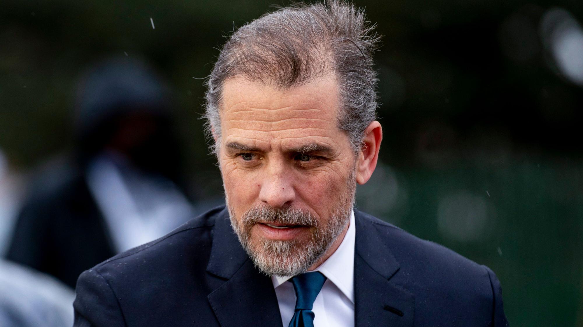 Hunter Biden, Sohn von US-Präsident Biden, spricht zu den Gästen des White House Easter Egg Roll auf dem Südrasen des Weißen Hauses.