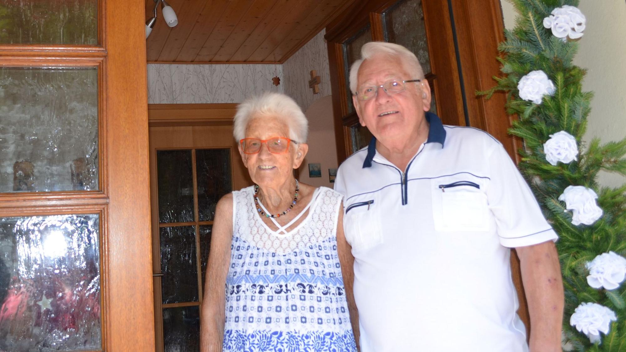 Feiern heute ihre Diamanthochzeit: Axel und Käte Siepermann.
