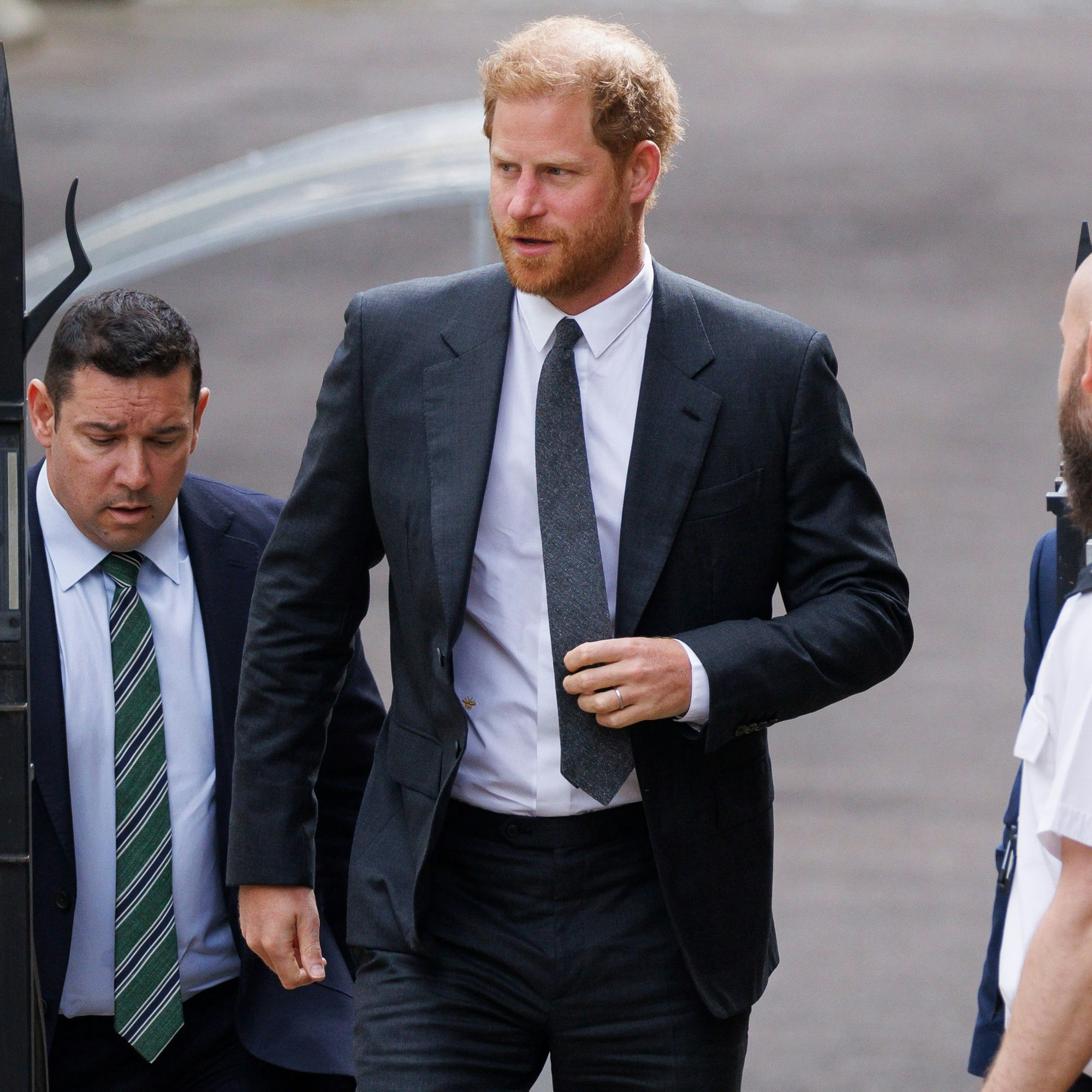 Prinz Harry erscheint im März vor Gericht.
