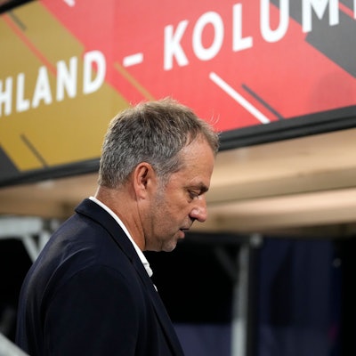 Bundestrainer Hansi Flick testet und testet – und kommt mit der DFB-Elf doch nicht weiter. Im Gegenteil.