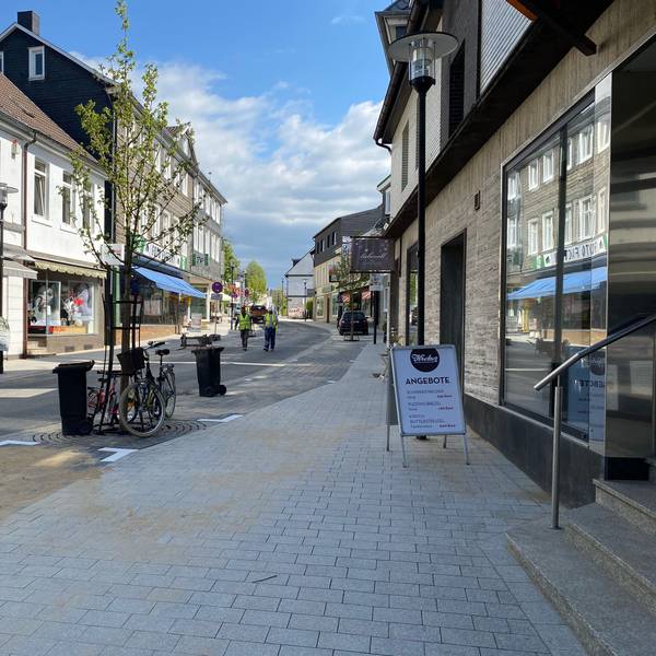 Blick auf die mittlere Hauptstraße in Burscheid.