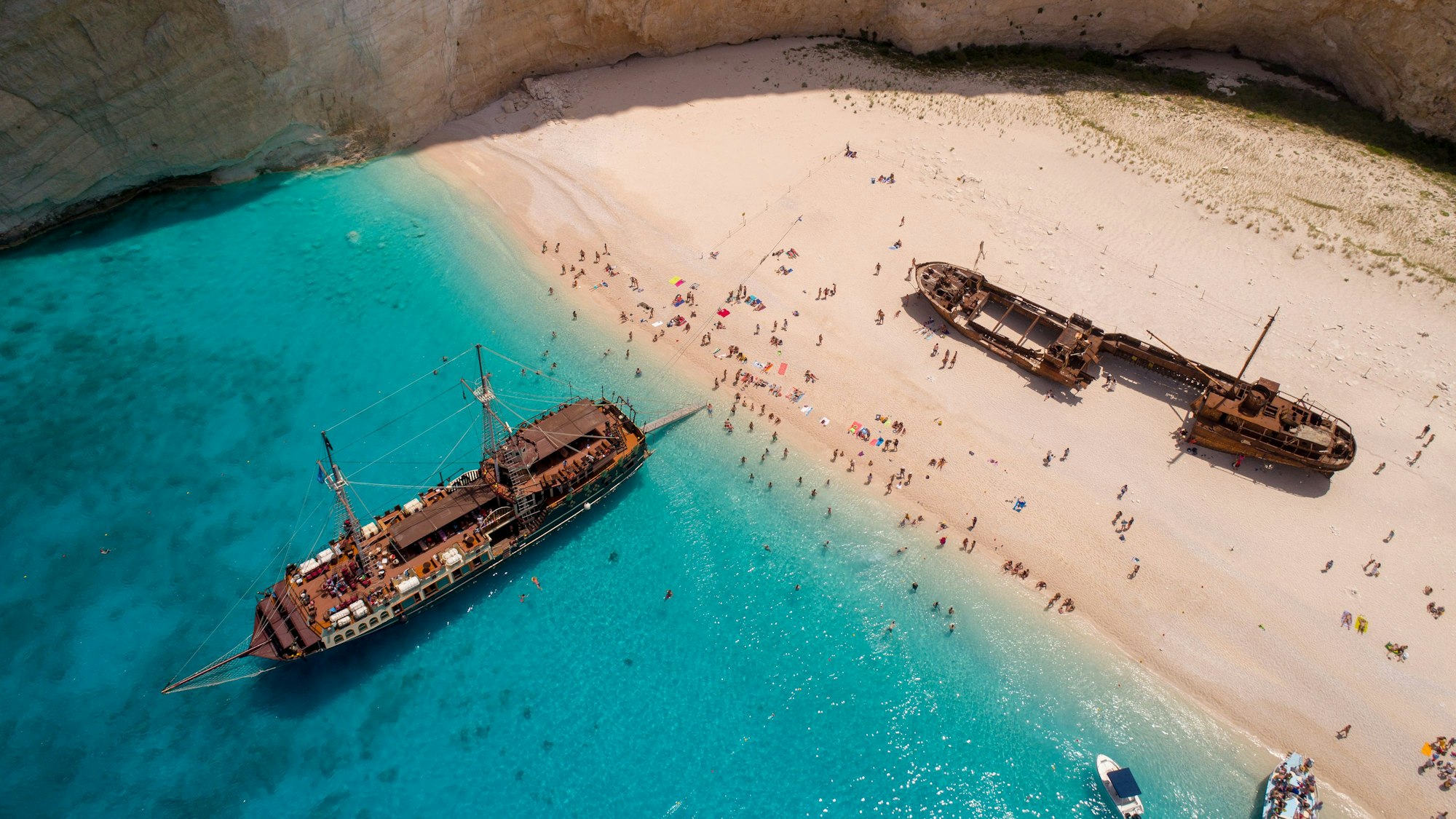 Das Schiffswrack der MV Panagiotis auf griechischen Insel Zakynthos.