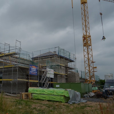 Das Bild zeigt den Baufortschritt der Kita Weiße Erde in Euskirchen.