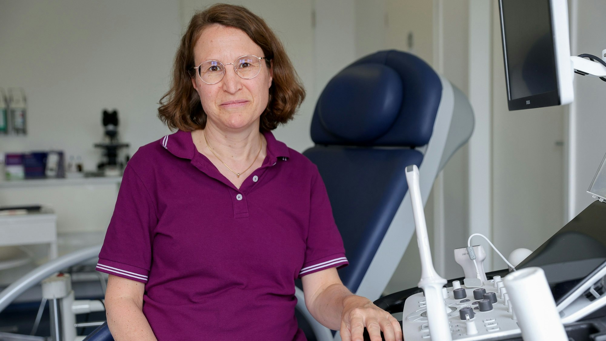 20.06.2023, Köln: Die Gynäkologin Dr. Julia Smidt in ihrer Praxis.
Foto: Michael Bause