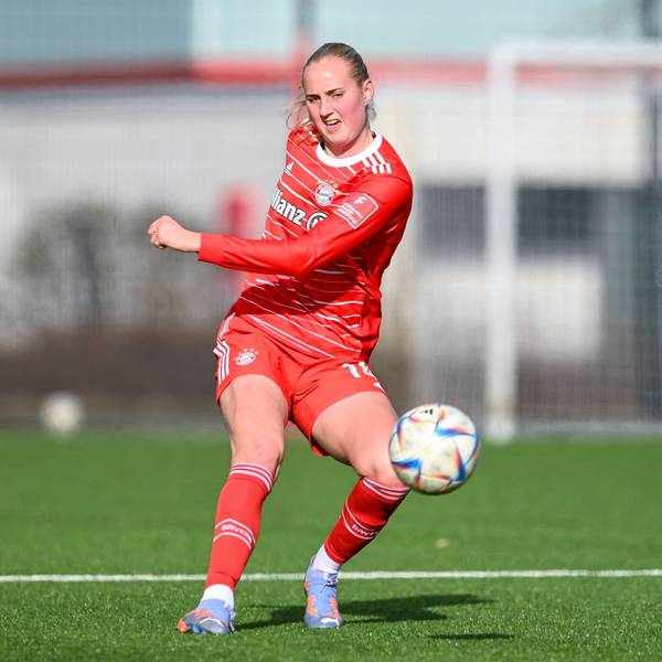 Emelie Bragstad FCB, 14 am Ball, Freisteller, Ganzkörper, Einzelbild, Aktion, Action, 12.02.2023, München Deutschland, Fussball,2. Frauen-Bundesliga, FC Bayern München II - FC Ingolstadt 04, DFB/DFL REGULATIONS PROHIBIT ANY USE OF PHOTOGRAPHS AS IMAGE SEQUENCES AND/OR QUASI-VIDEO. *** Emelie Bragstad FCB, 14 on the ball, crop, full body, single image, action, 12 02 2023, Munich Germany , Football,2 Women Bundesliga, FC Bayern München II FC Ingolstadt 04, DFB DFL REGULATES PROHIBIT ANY USE OF PHOTOGRAPHS AS IMAGE SEQUENCES AND OR QUASI VIDEO xslx