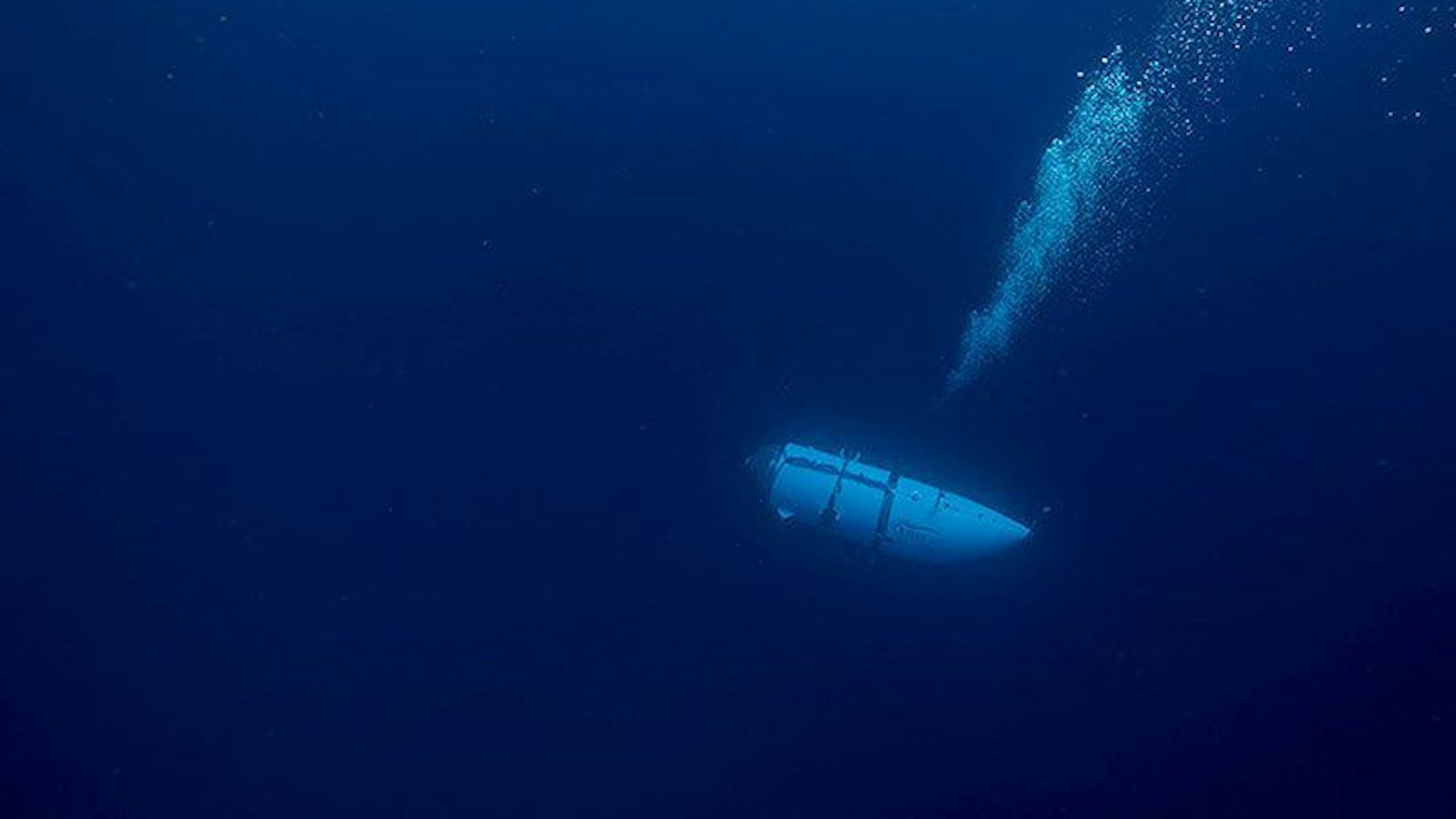 Dieses undatierte von OceanGate zur Verfügung gestellte Foto zeigt  das Tauchboot „Titan“, das Angaben der US-Küstenwache zufolge implodiert ist. (Archivbild)