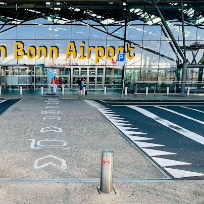 Flughafen Köln/Bonn am 24.6.2023: Außenansicht