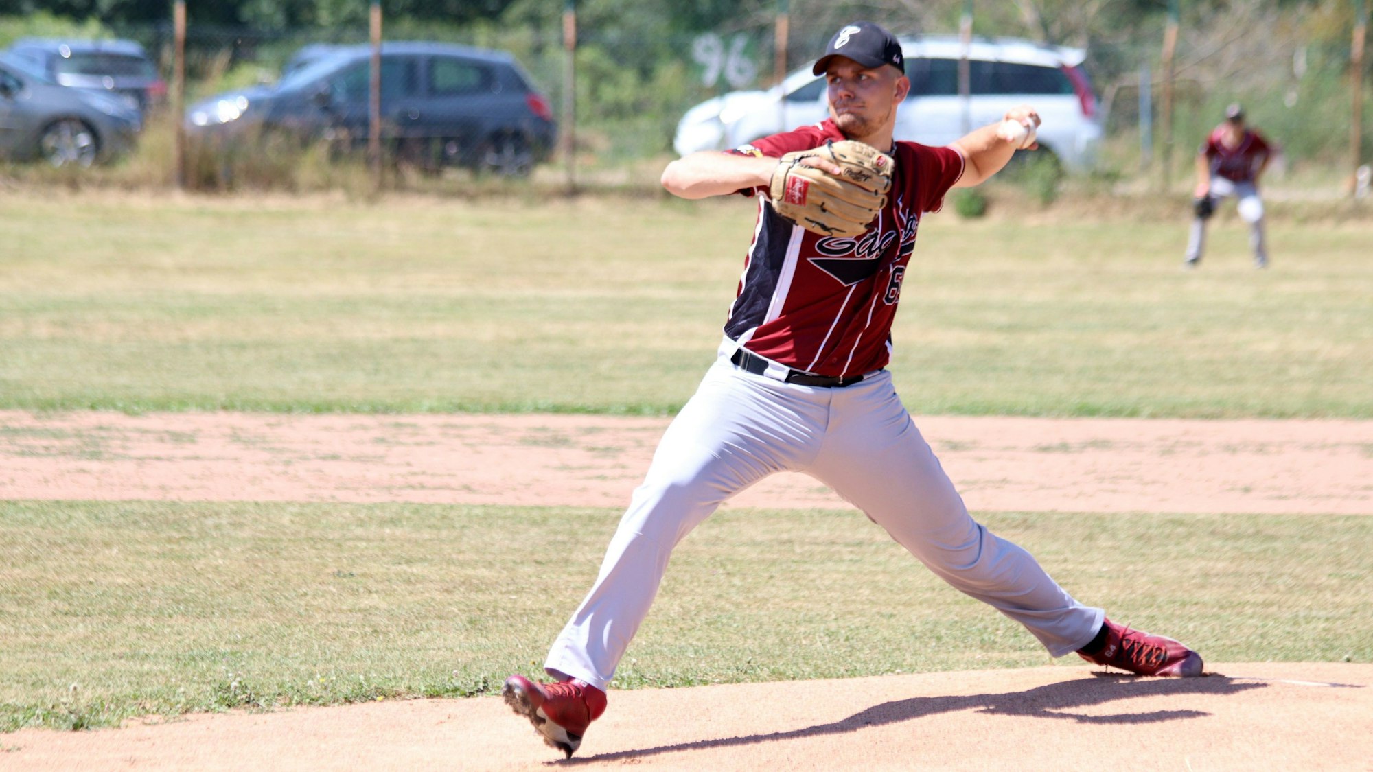 Zülpichs Simon Benentreu beim Wurf.