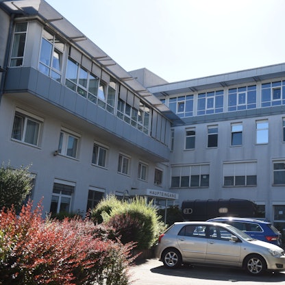 Blick auf das Sankt-Remigius-Krankenhaus in Opladen