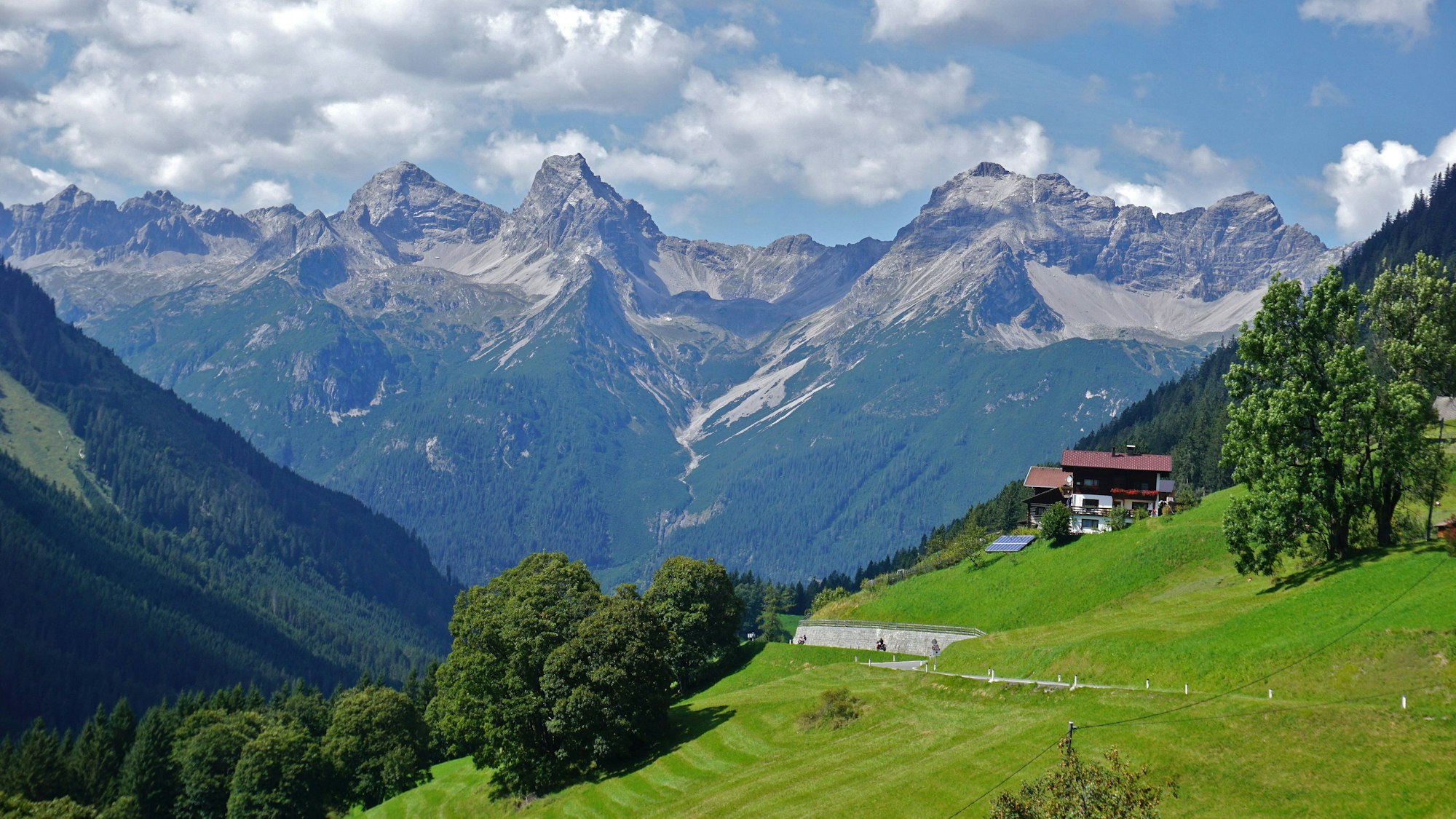 Hornbachkette, Allgäuer Alpen, Österreich, Tirol, Standort: Bschlabs an der Hahntennjoch-Passstraße Hornbachkette, Allgäuer Alpen, Österreich, Tirol, Standort: Bschlabs an der Hahntennjoch-Passstraße Copyright: xZoonar.com/JürgenxVogtx 17610207